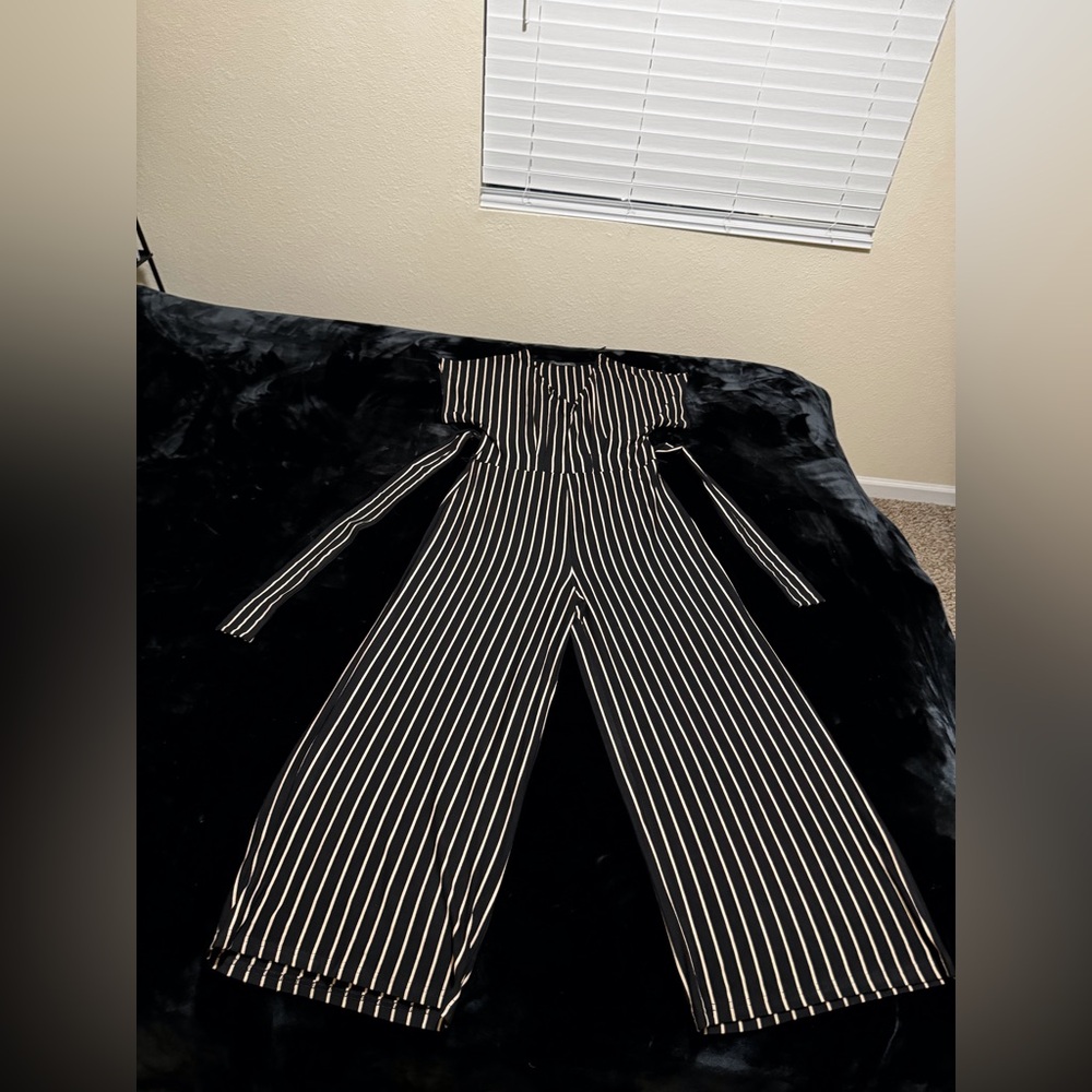 Black and white striped jumpsuit #stripedjumpsuit